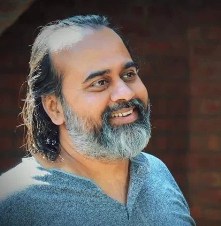 who-is-acharya-prashant-v0-9kpbplejn8cd1